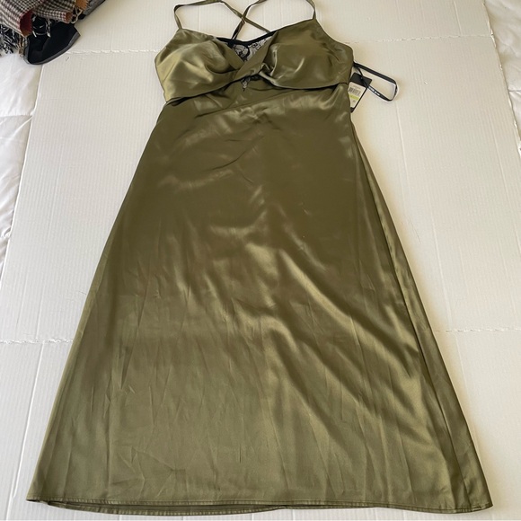 Guess Women’s Olive Satin Slip Dress Cross Back Straps Lace Trim Detail Cocktail - Picture 14 of 16